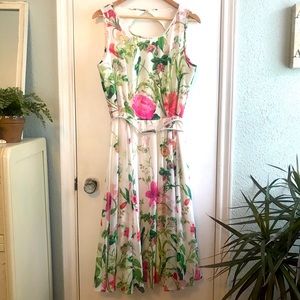 Danny and Nicole Floral Midi Dress